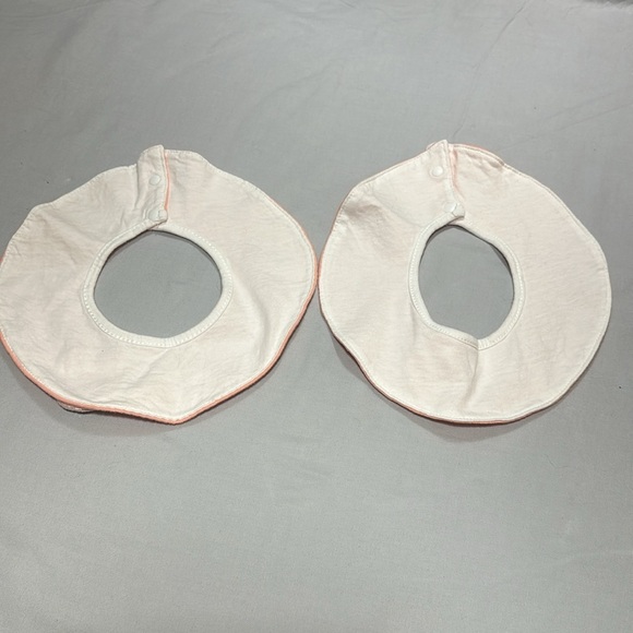 Peach Baby Bibs with Cute Animal Designs - Picture 3 of 3
